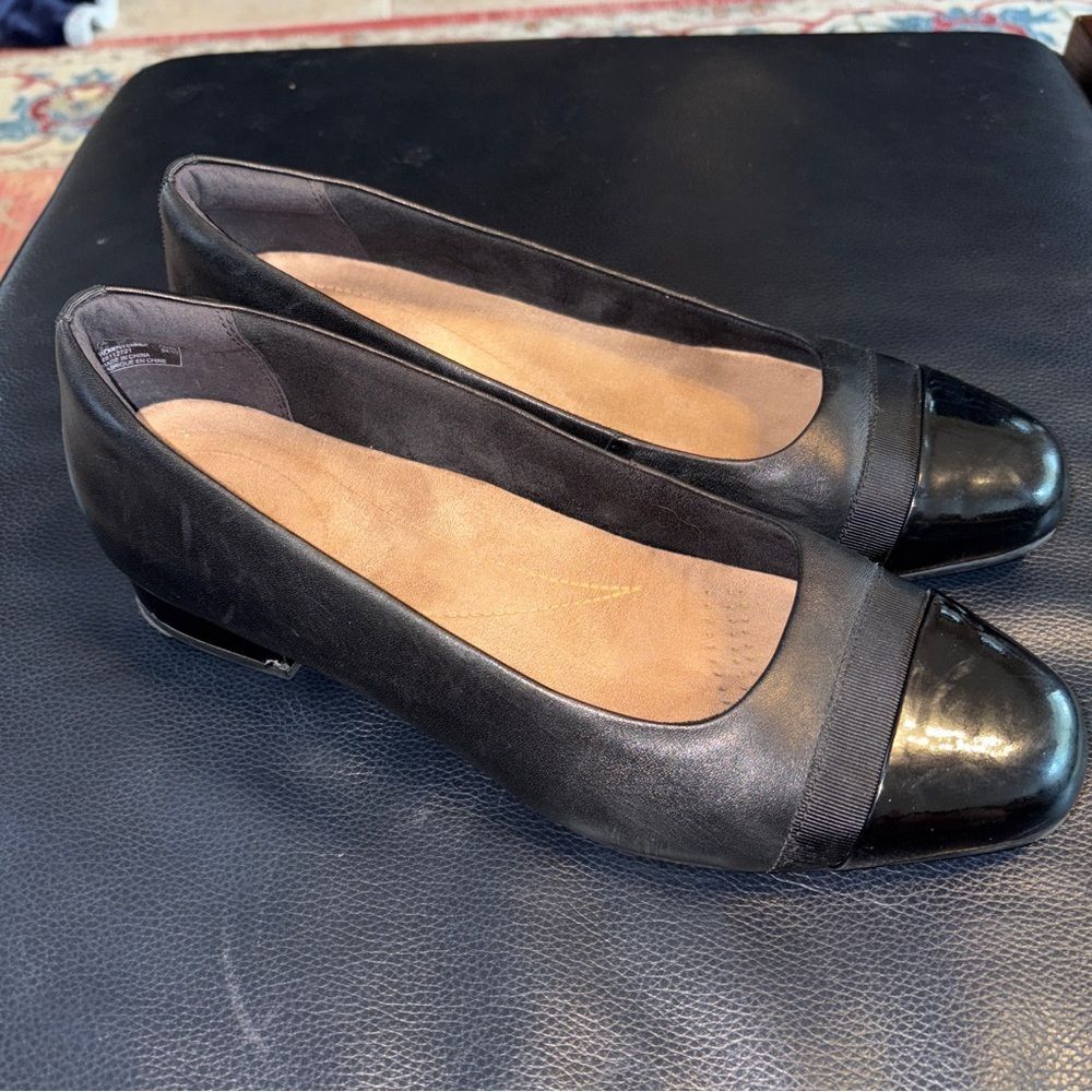Clarks Juliet Monte Flat Patent/Smooth Leather